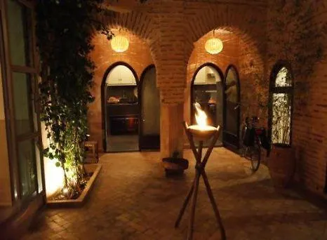 ***  Riad Birdy Marraquexe Marrocos